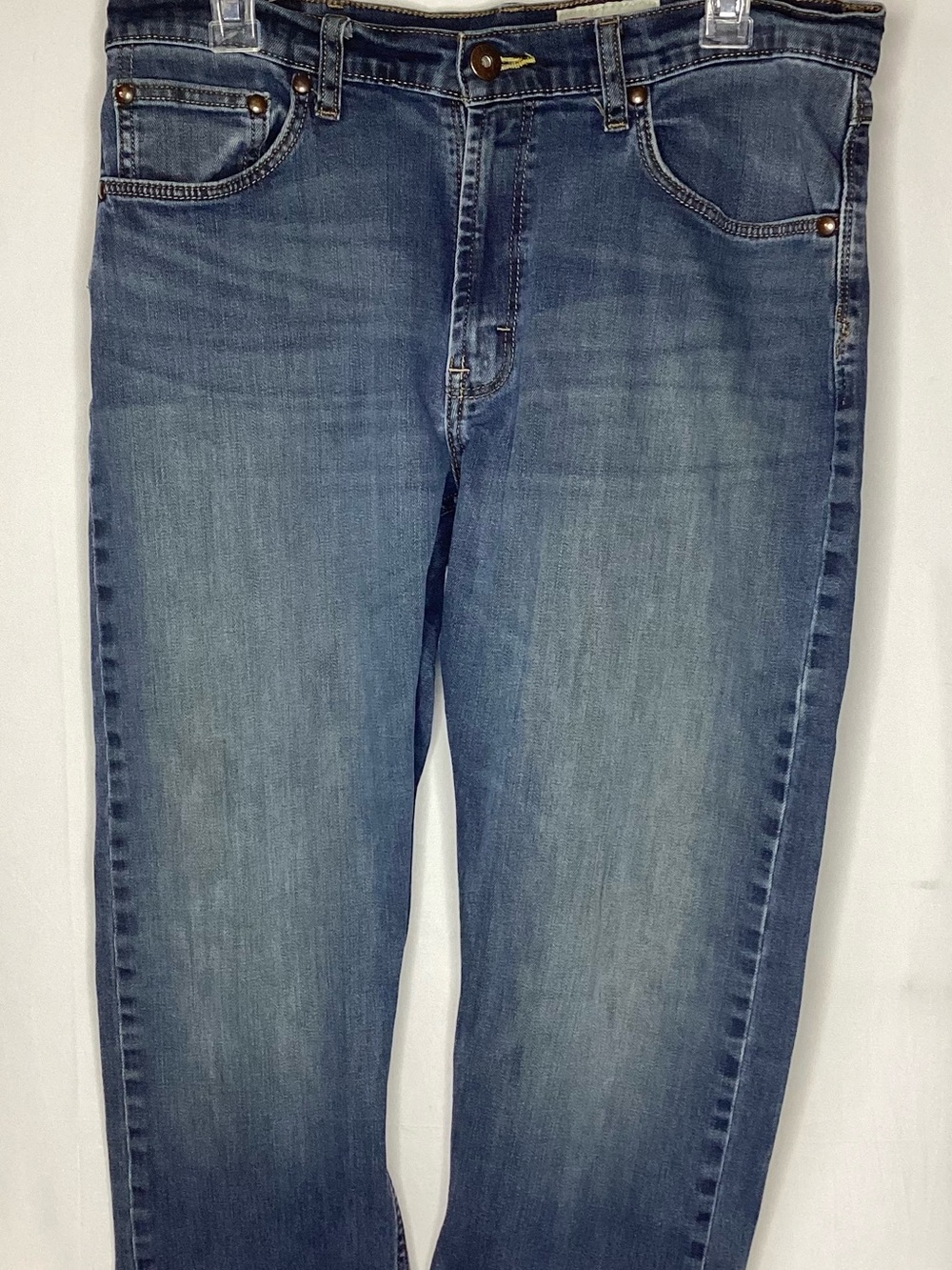 Wrangler men’s Straight Leg athletic fit Blue Denim Jeans 32x29